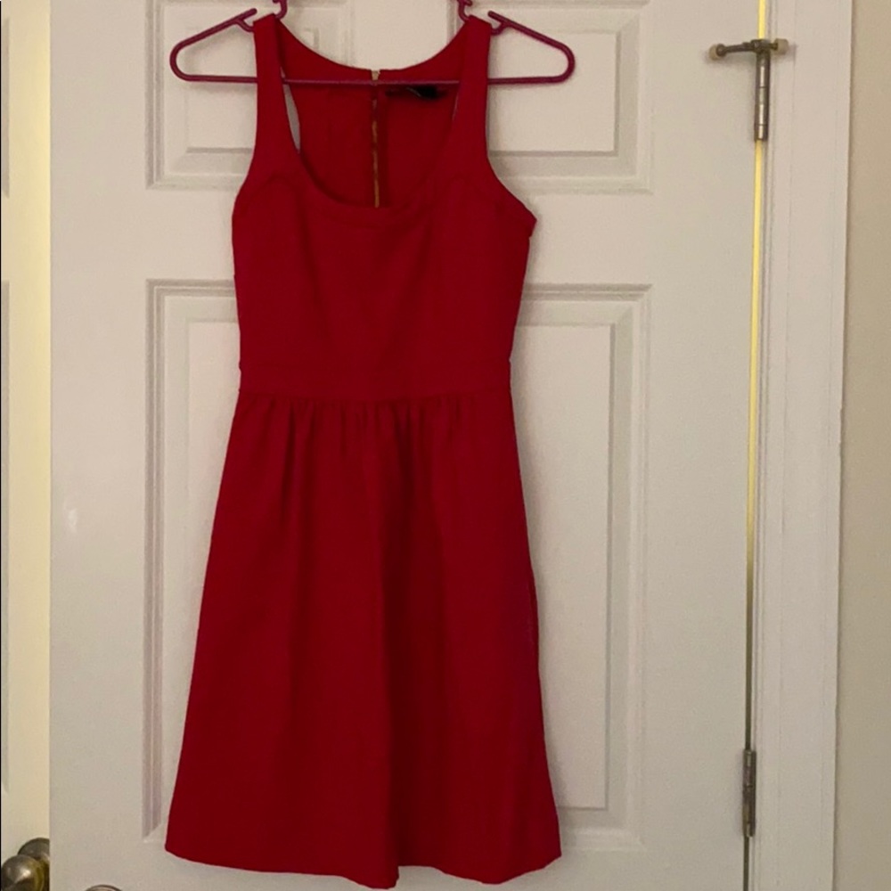 Adorable dress with pockets!